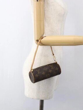 LOUIS VUITTON Monogram Papillon Pouch LV Auth 168955